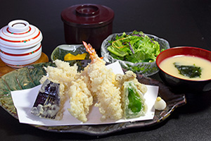 海老天麩羅御膳の写真